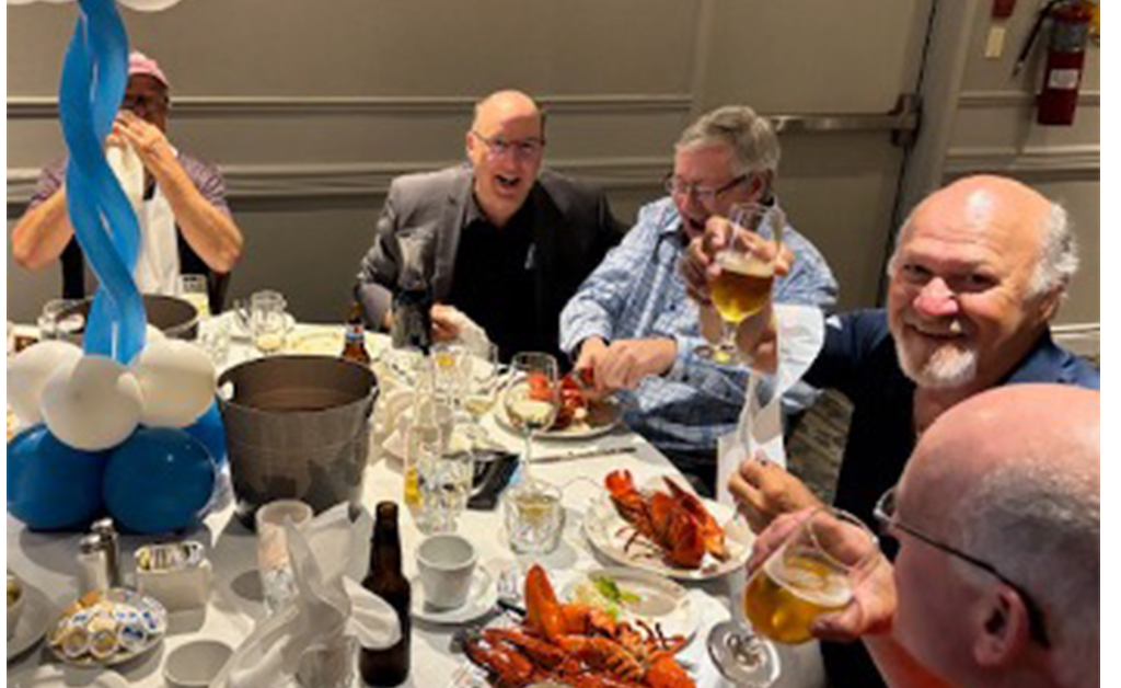 Guests of Alain Vachon (Clean All) had a clawsome good time at the Club Richelieu’s reef and beef fundraising feast dedicated to the needs of the local kids. Pictured (L-R) Alain Vachon, Pierre Morin, Sean Adams, and Richelieu members Normand Levac and David Larin. (Photo : Club Richelieu)