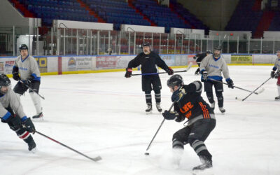 Le tournoi de hockey-bénéfice de la Coupe Richelieu amasse des fonds pour les jeunes