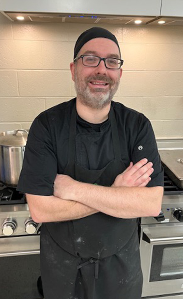 Un chef talentueux passionné par la cuisine italienne, Gabriel Asselin met son expertise au service du Club Richelieu pour offrir une soirée gastronomique inoubliable au profit des jeunes de la communauté.